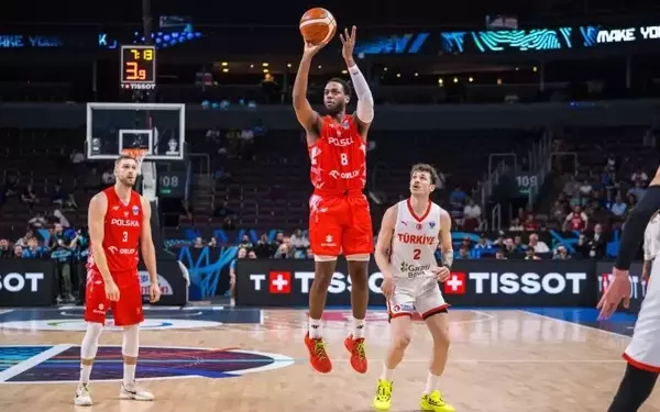 Jordan Loyd Joins Anadolu Efes with EuroLeague Championship Ambitions