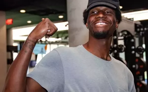 Phoenix Suns' Ryan Dunn Praises Teammate Nigel Hayes-Davis' Mid-Post Game
