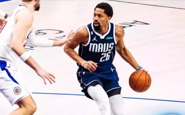 Spencer Dinwiddie Lists Calabasas Mansion Following Hornets Deal