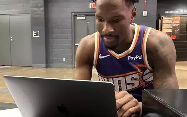 Jordan Ott Praises Nigel Hayes-Davis's Offseason Dedication and High Basketball IQ