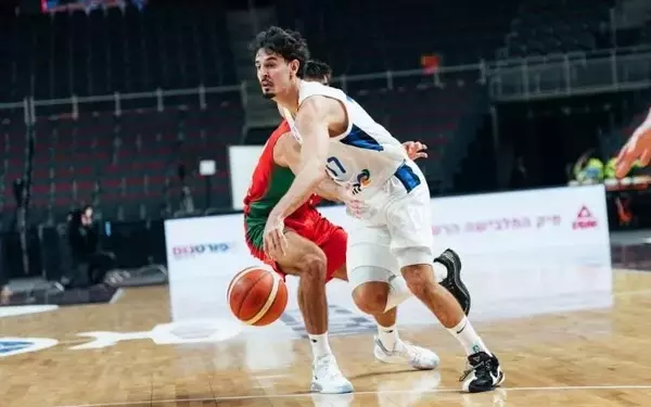 Ben Saraf's Impressive Debut as Nets' Starting Point Guard