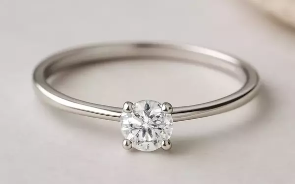 Minimalist Diamond Rings: Subtle Elegance for Modern Style