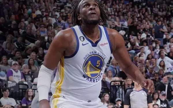 Steve Kerr Applauds Kevon Looney's Leadership and Impact