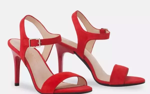 Google's Virtual Try-On Shopping Tool Expands Globally, Now Includes Footwear