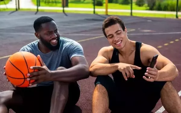 Enhancing Basketball Connectivity: The Role of eSIM and Virtual Phone Numbers for Players and Fans