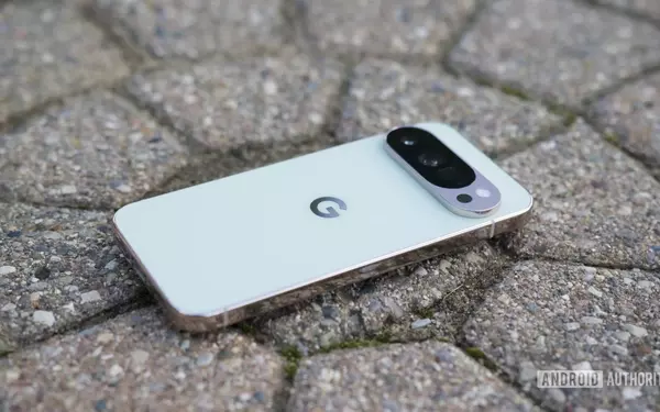 Google Addresses Pixel 10 App Crash Issues After October Update