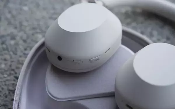Exceptional Audio: Sony's WH-1000XM5 Headphones at a Near-Record Low Price