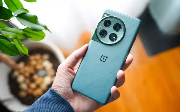 OnePlus 12 Sale: $300 Discount Ending Soon