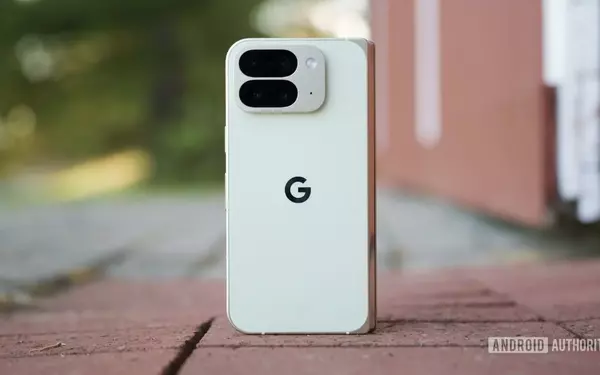 Google Pixel 10 Pro Fold Review: A Contradictory Choice