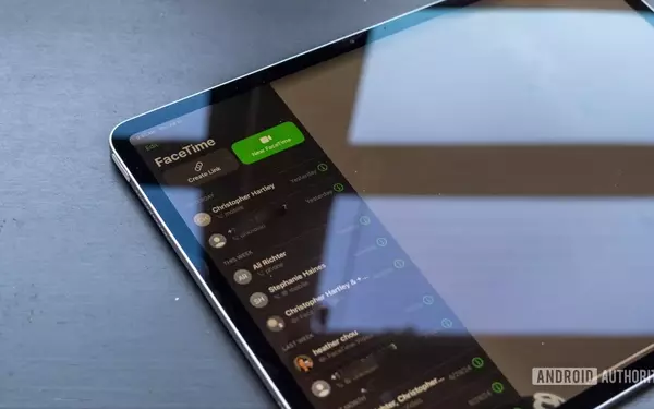 Apple's SharePlay vs. Google's Live Sharing: A Usability Showdown