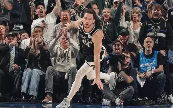 Hornets' Strategic Roster Move: Keeping Connaughton Over Dinwiddie