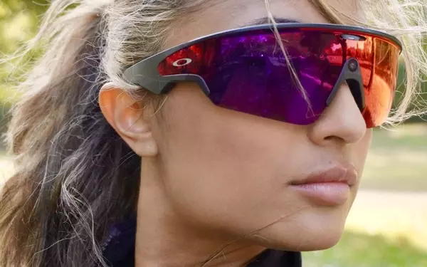 Oakley Meta Vanguard Smart Glasses Review: The Ultimate Wearable for Athletes?