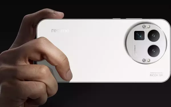 Realme GT8 Pro: The Most Affordable Smartphone with a 200MP Telephoto Camera