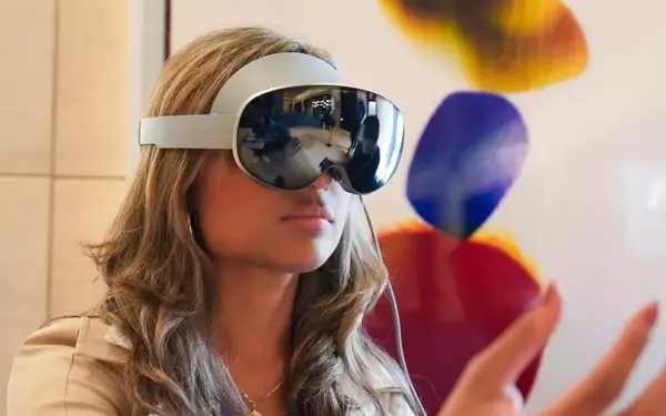 Samsung Galaxy XR Headset: A Bridge to Smarter Glasses?