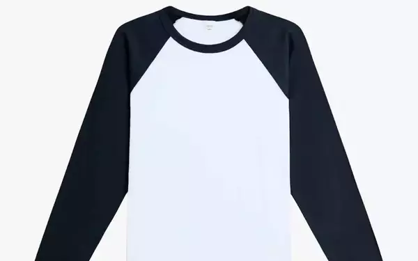 The Enduring Appeal of the Raglan Tee: A Style Staple's Versatility
