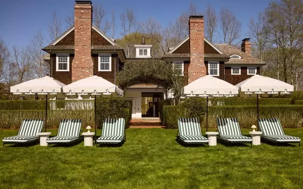 Top Hamptons Hotels for a Luxurious Summer Escape
