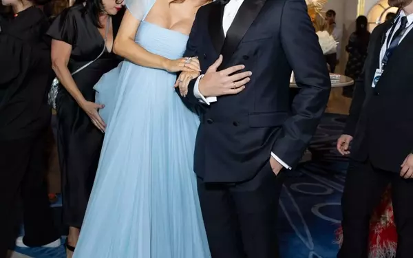 Barbara Palvin and Dylan Sprouse Expecting First Child