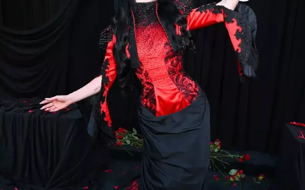 Lady Gaga's Homage to Alexander McQueen: A Theatrical Fashion Statement
