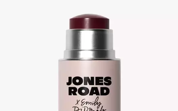 Achieving Youthful Radiance: Bobbi Brown's Blush Secrets for Ageless Skin