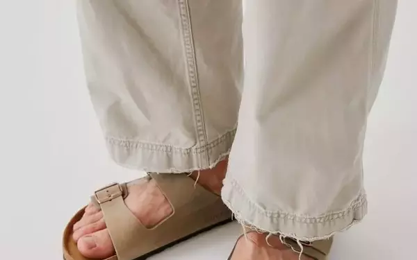 The Ultimate Guide to Men's Sandals: Comfort Meets Style
