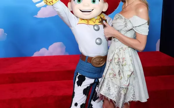 Taylor Swift's 'Toy Story 5' Premiere: A Tribute to Jessie