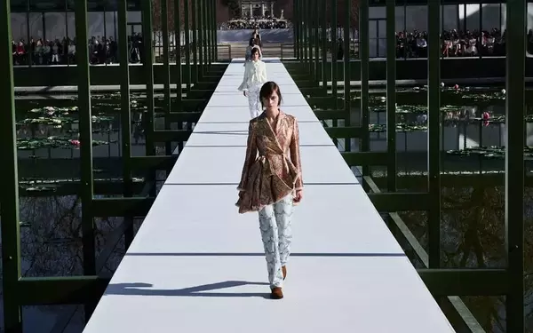 The Evolution of Denim: From Everyday Wear to High Fashion