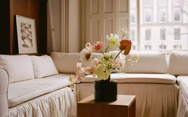 The Resurgence of Artificial Flowers: A Blend of Art and Sustainability