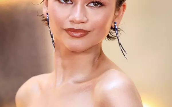 Achieve the Alluring Wet Lash Look: A Beauty Guide