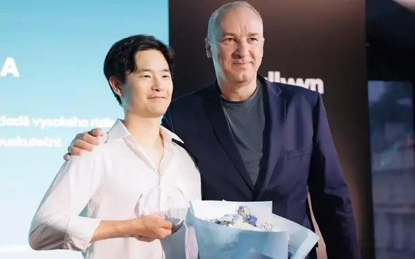 Swiss-Korean Director Hae-Sup Sin Receives Prestigious Allwyn Residency Fellowship