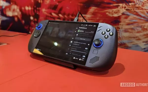 Lenovo Unveils New Cloud Gaming Handheld with Familiar Design