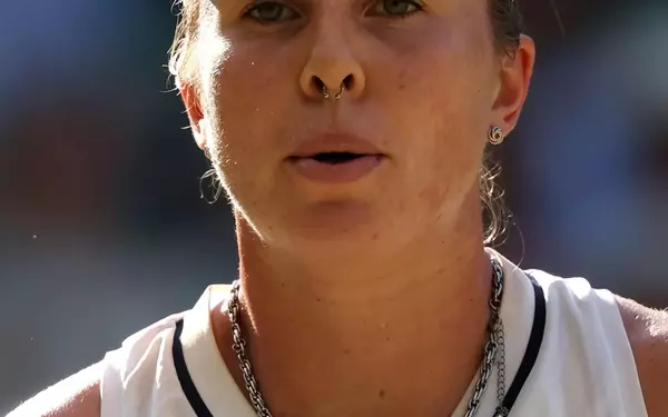 Linda Noskova's Septum Piercing: A Statement of Individuality at Wimbledon
