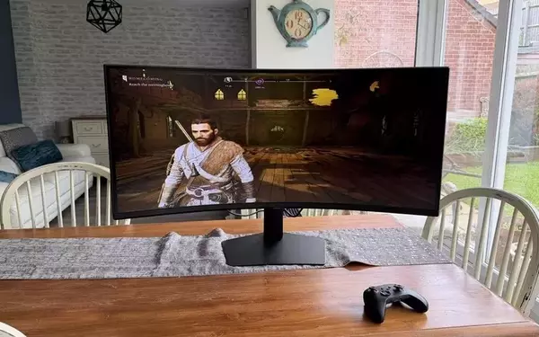 Samsung ViewFinity 40S85TH Monitor: A Comprehensive Review for Productivity and Entertainment