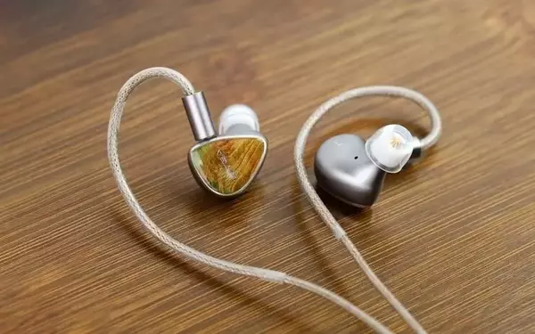 Sivga Launches Lyrebird In-Ear Monitors: High-End Audio for Audiophiles