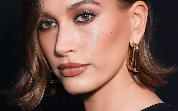 Embrace the Effortless Chic of the Scandi Bob: Your Ultimate Guide to This Summer's Hottest Haircut