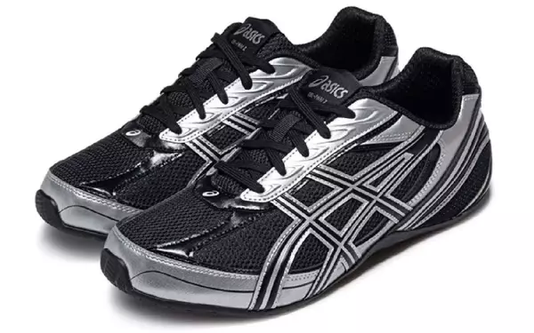 Asics's Bold Entry into the Flat Sneaker Trend with the Gel-Phai Z