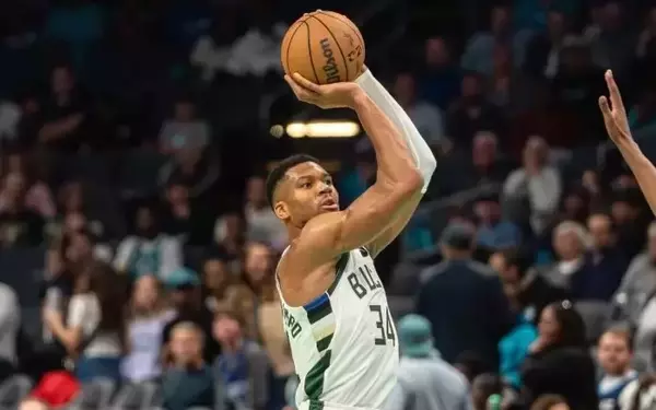 Antetokounmpo Reveals Rationale Behind Jersey Number Change