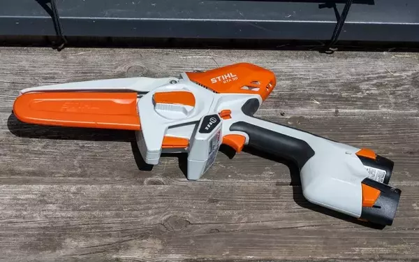 Stihl GTA 30: An Enhanced Cordless Pruner for Versatile Cutting Tasks