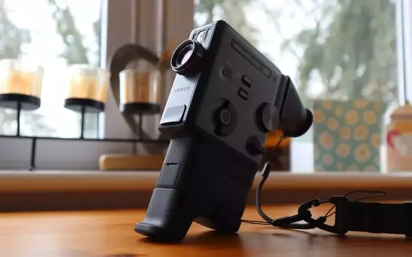 Fujifilm Instax Mini Evo Cinema: A Retro-Inspired Instant Camera with Modern Flaws