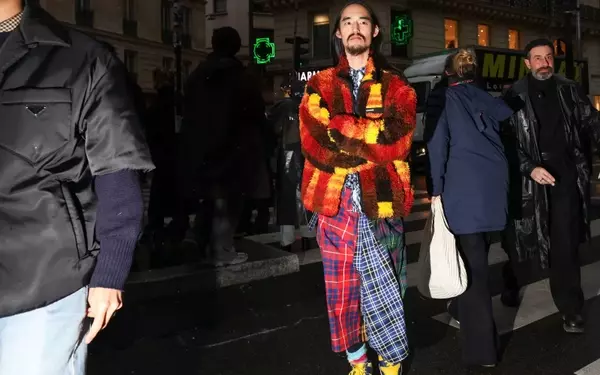 The Art of Deliberate Disarray: Embracing "Tasteful Clashing" in Fashion