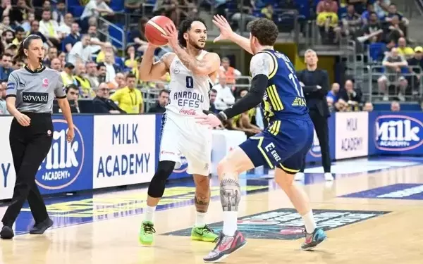 Shane Larkin Discusses Fenerbahçe Move, Emphasizing Legacy Over Finances