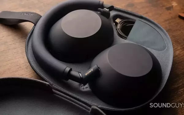 Sony WH-1000XM6 to Introduce a New Green Color Option