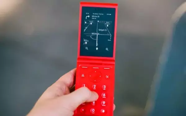 Light Introduces "Light Flip": A Minimalist Phone for a Distraction-Free Life