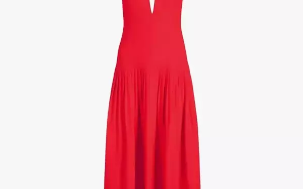Perfect Beach Wedding Guest Attire:  Stylish Dresses for Coastal Celebrations