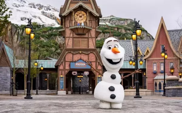 Disney+ to Premiere 'Disney Worldbuilders' Documentary Featuring Industry Visionaries