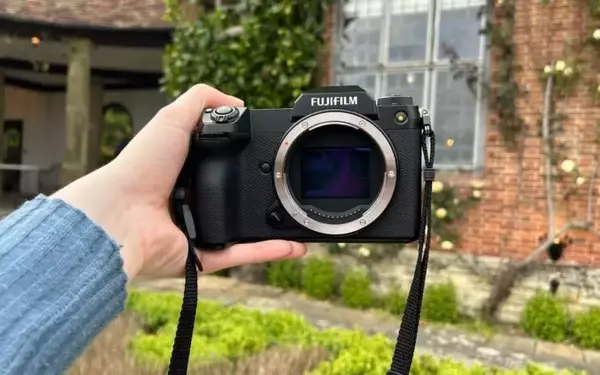 Fujifilm Camera Prices to Increase Due to DRAM Shortage