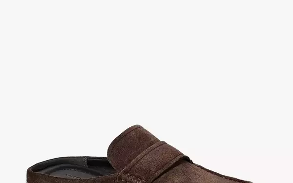Summer Loafers: The Versatile Footwear for Any Occasion