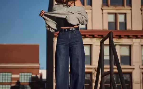 Emily Ratajkowski's Style Evolution and Abercrombie & Fitch Campaign