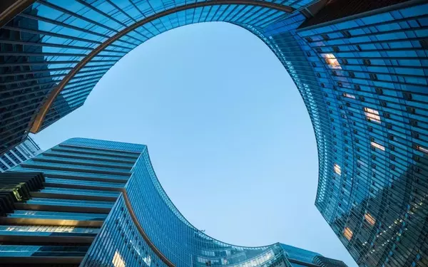 AI Integration in Field Service: Opportunities and Obstacles