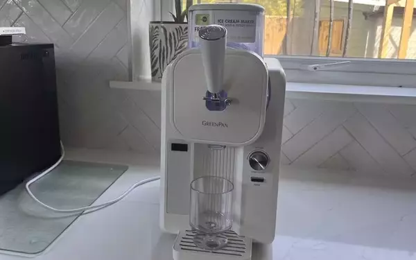 Greenpan Frost: The Ultimate Frozen Treat Maker for Your Home