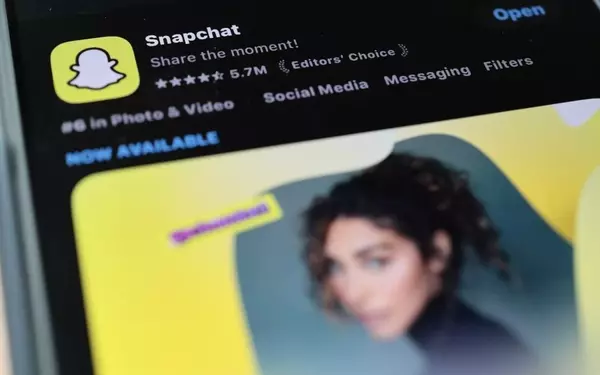 Snapchat's New Policy: Authenticity Over AI-Generated Content